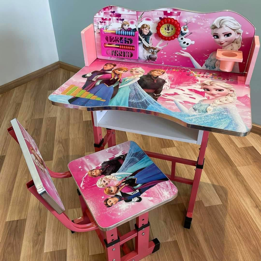 Bureau et Chaise en bois pour Fille – Thème : Barbie / Frozen / Disney / LOL