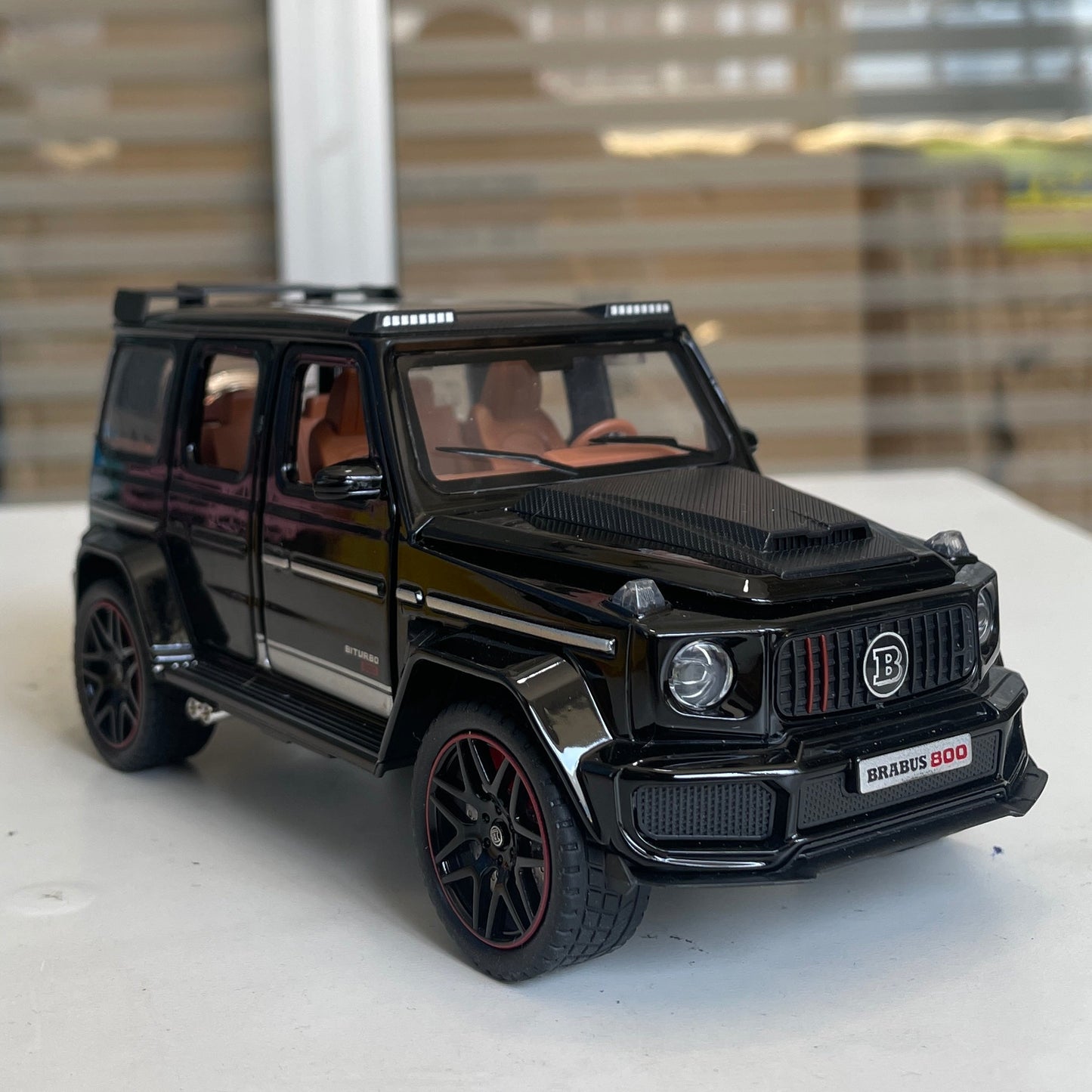 Modèle réduit Mercedes-Benz Brabus G800 (1:32)