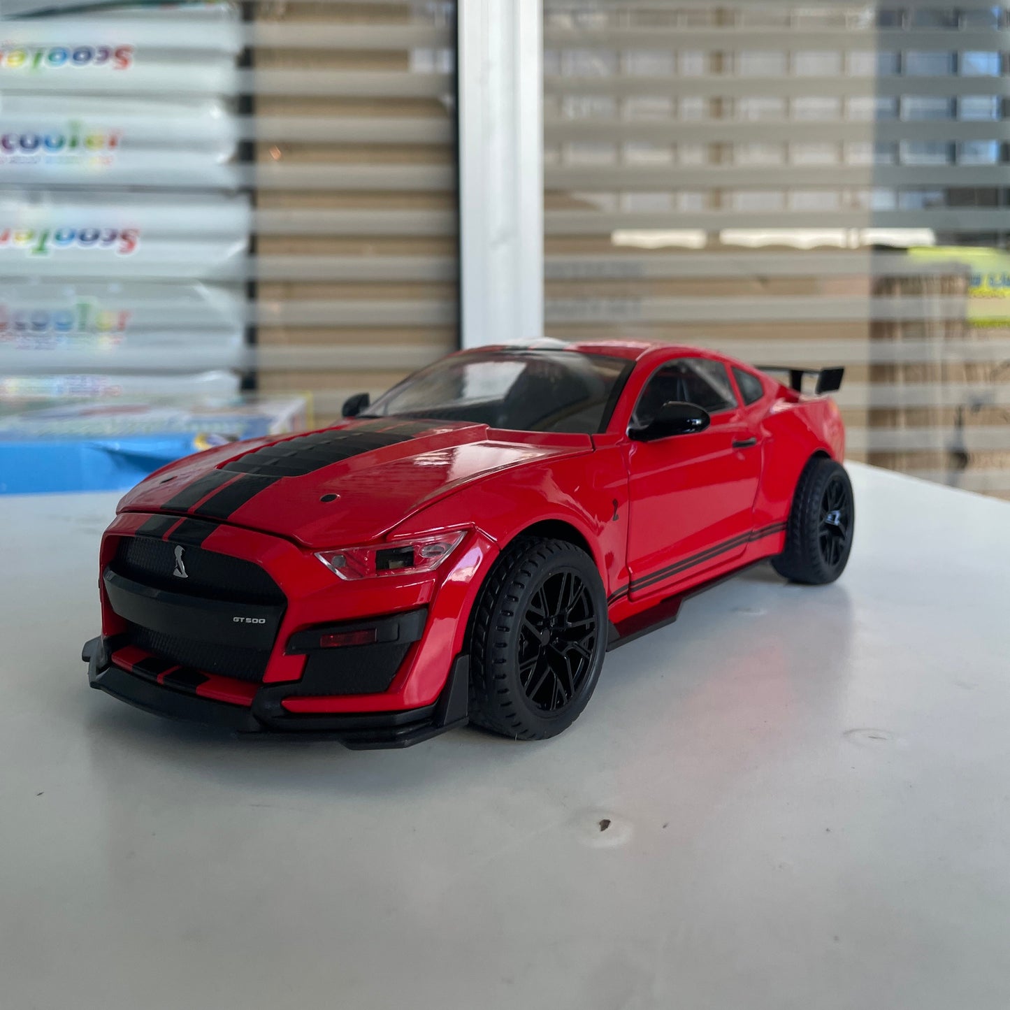 Modèle réduit Ford Mustang Shelby GT500 (1:18)