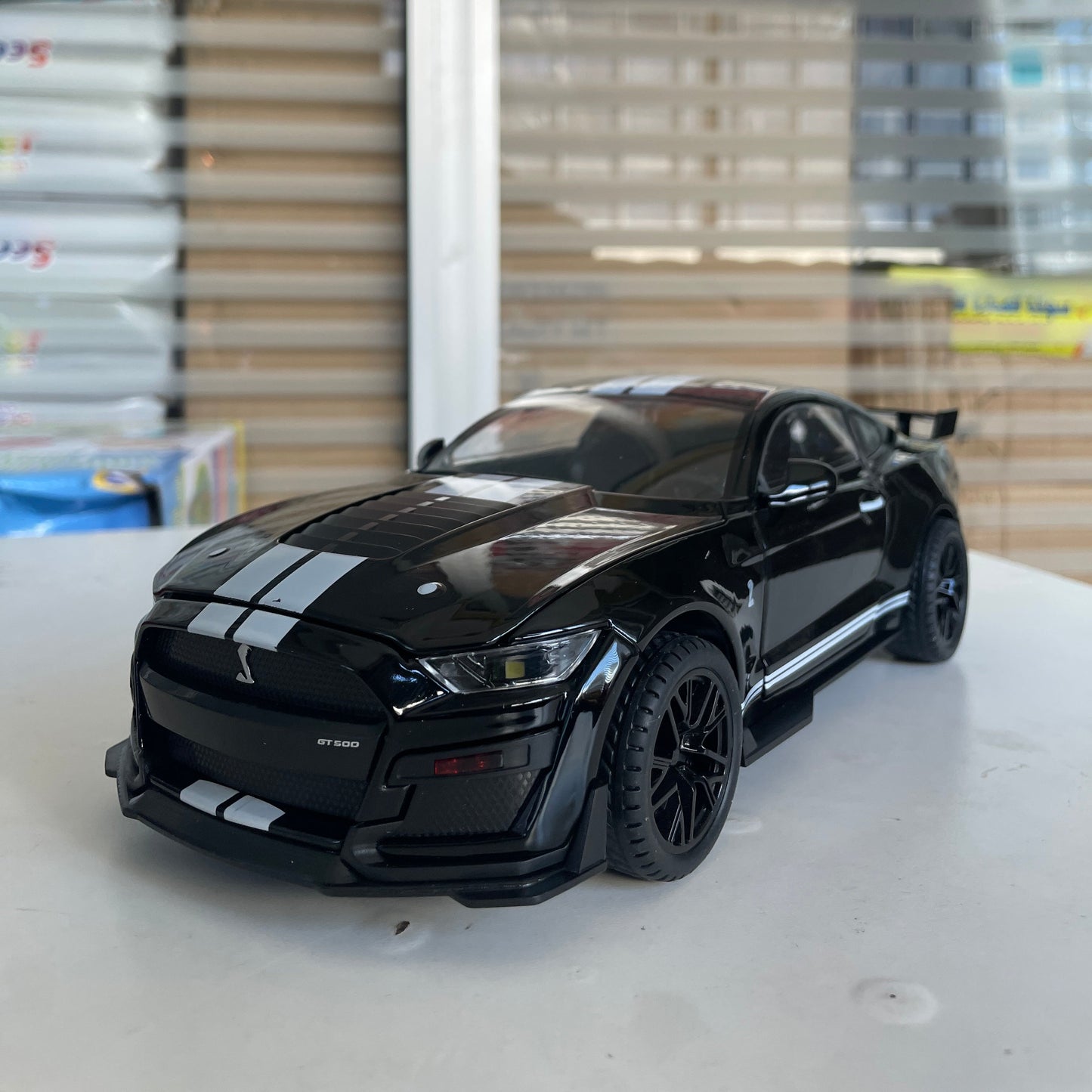 Modèle réduit Ford Mustang Shelby GT500 (1:18)