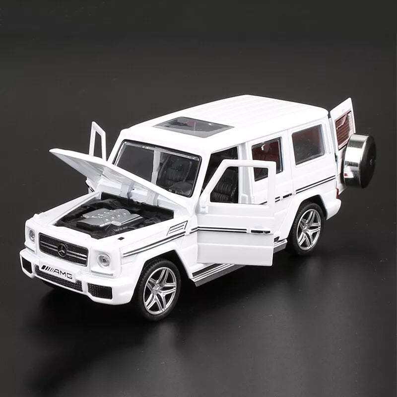Modèle réduit Mercedes Benz G Class AMG65 (1:32)