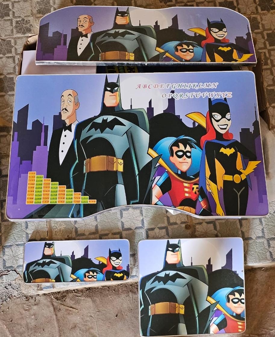 Bureau et Chaise en bois pour Garçons - Thèmes : Batman - Avengers - Cars - Stitch
