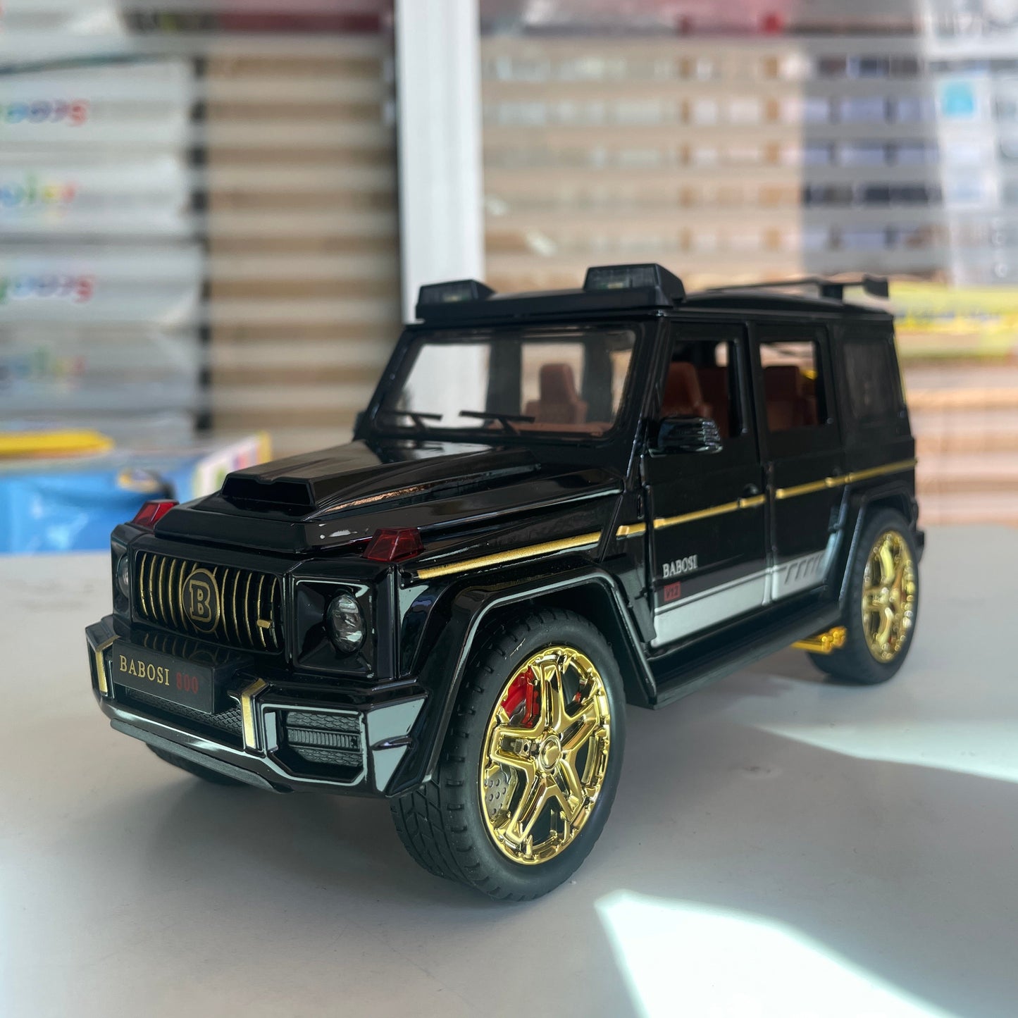 Modèle réduit Mercedes-Benz Babosi 800 (1:24)