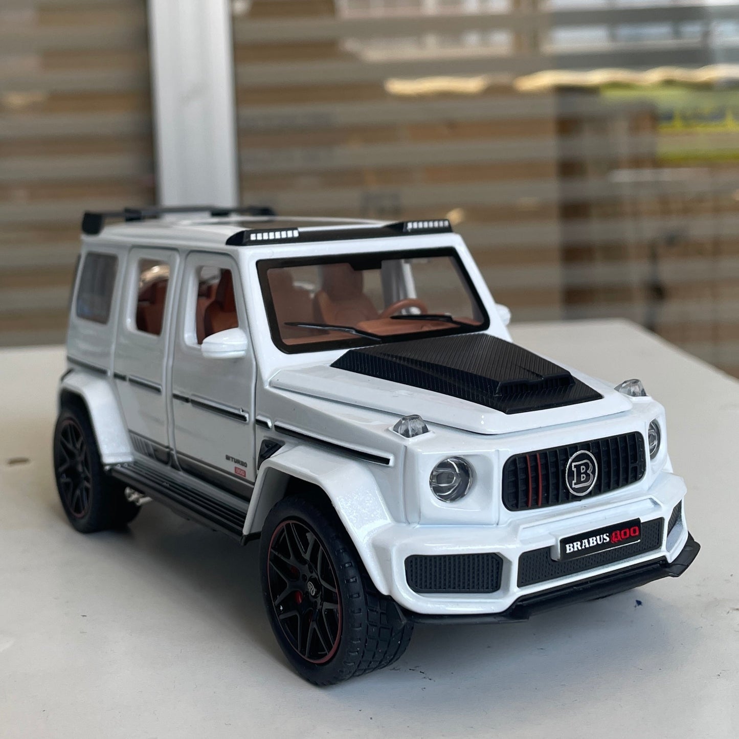 Modèle réduit Mercedes-Benz Brabus G800 (1:32)