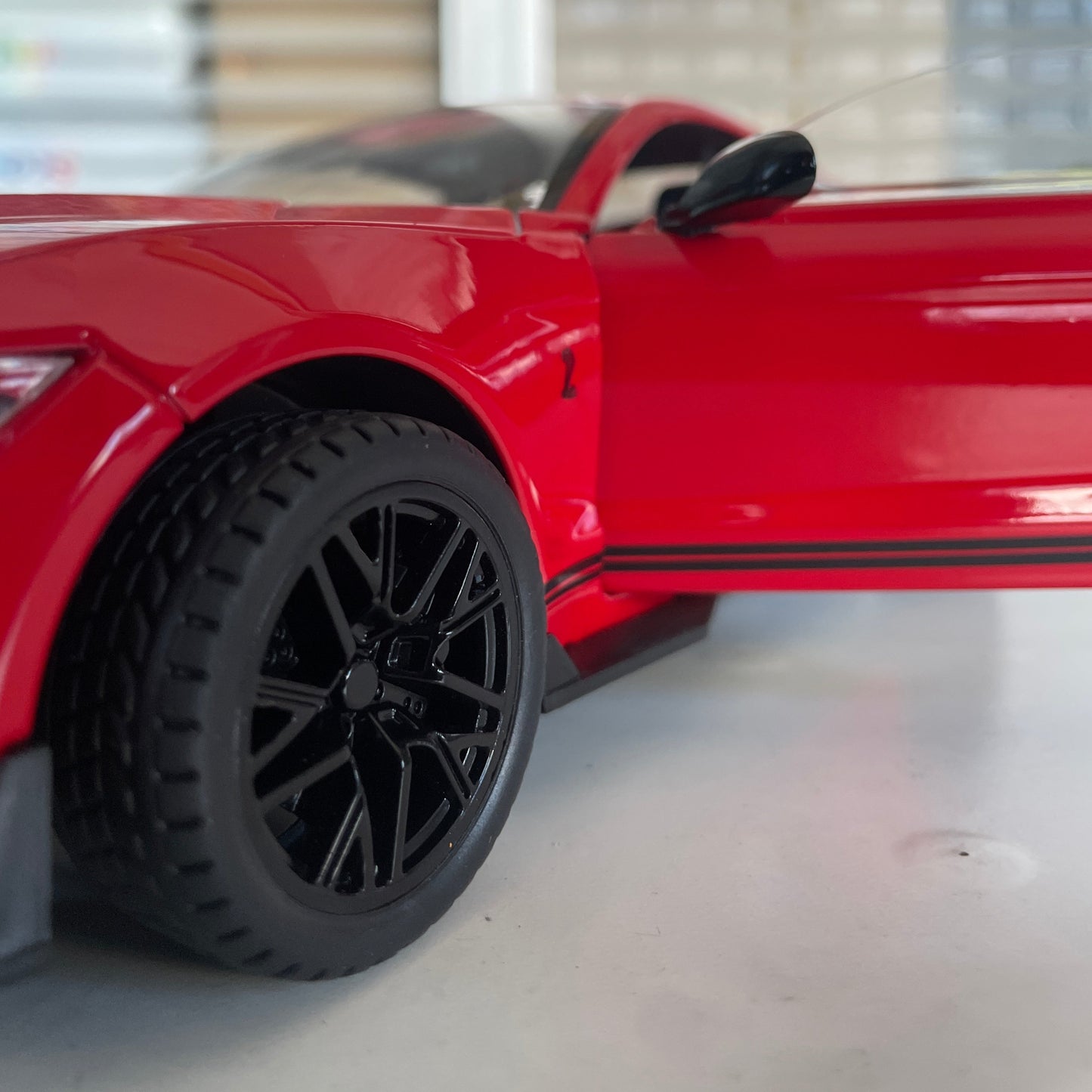 Modèle réduit Ford Mustang Shelby GT500 (1:18)