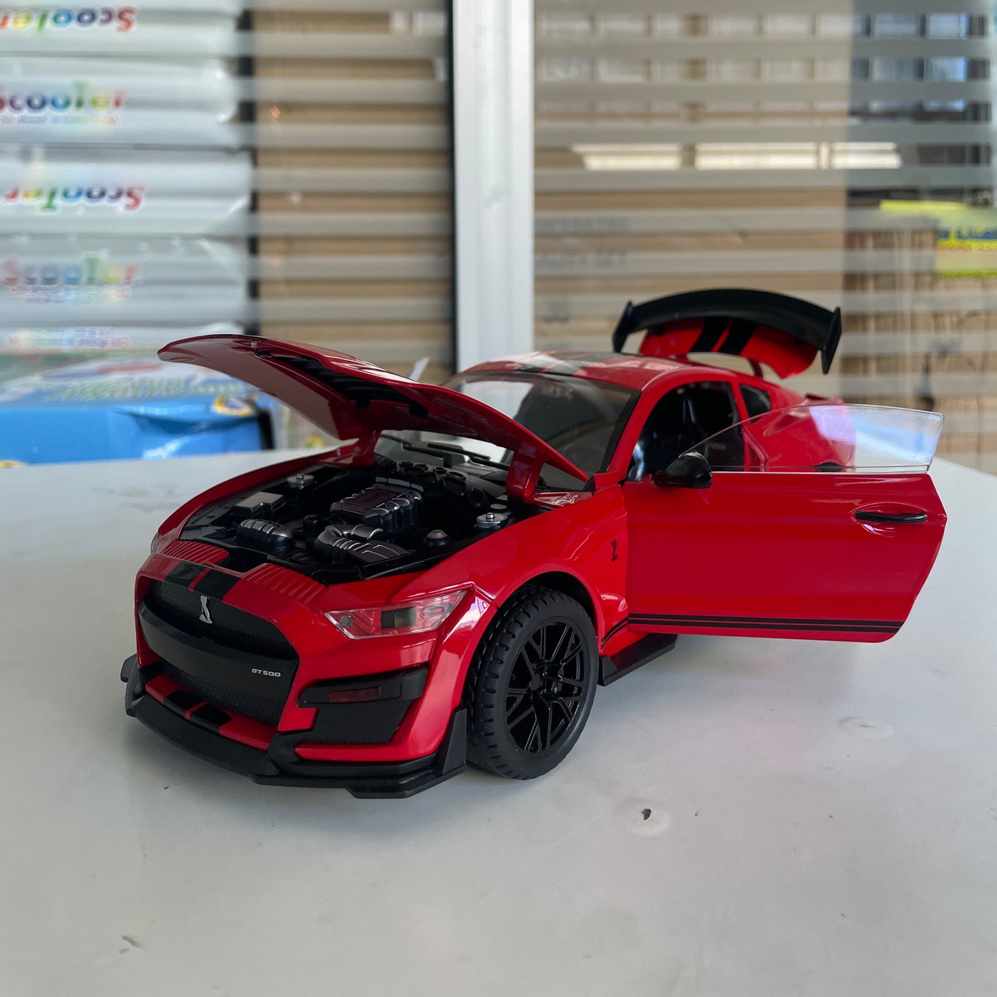 Modèle réduit Ford Mustang Shelby GT500 (1:18)
