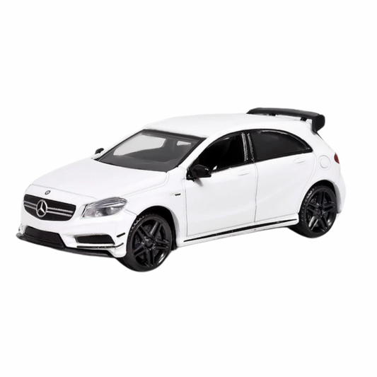 Modèle réduit Mercedes A45 AMG 2015 (1:43)
