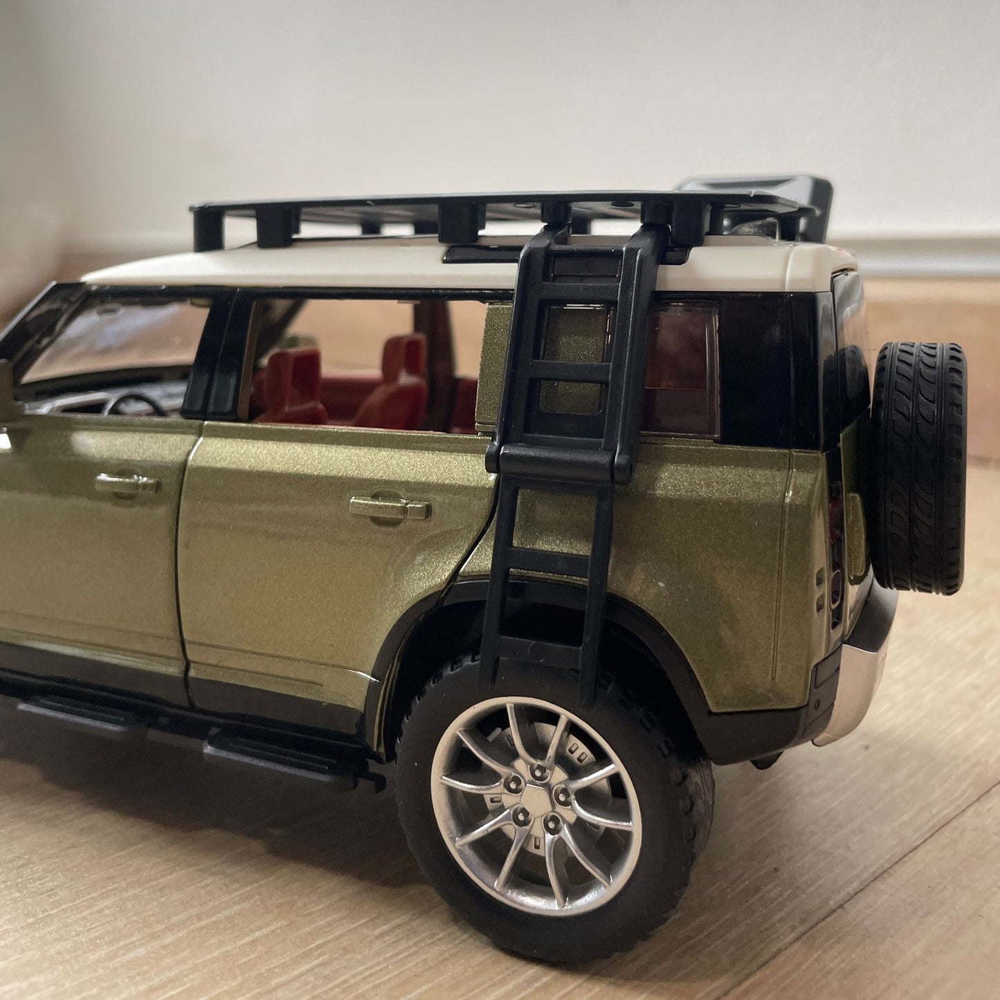 Modèle réduit Land Rover Defender (1:22)