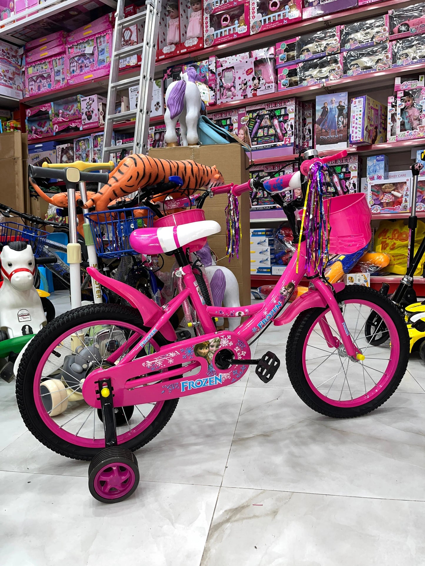 Vélo Frozen – Rose avec Panier & Roues Stabilisatrices - 3 ans à +10 ans